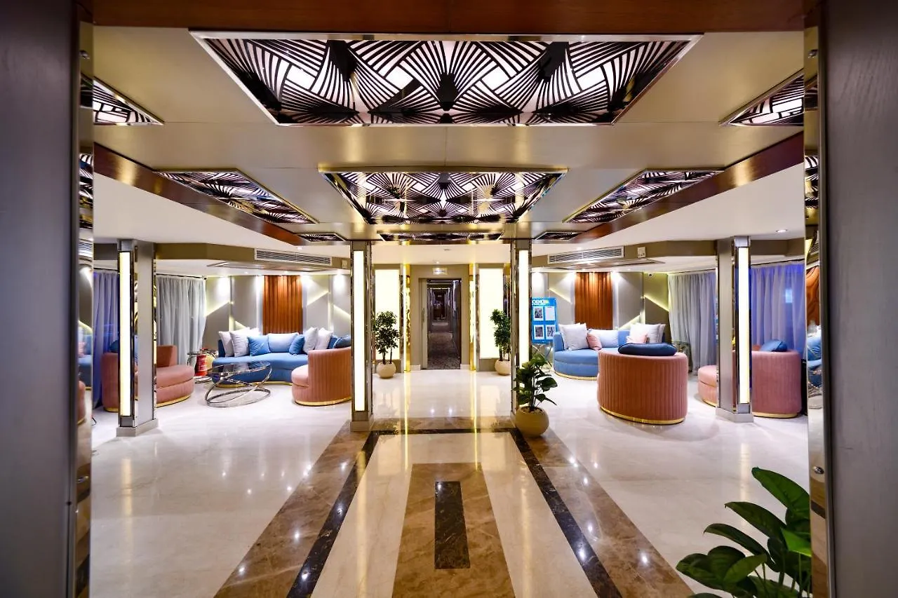 ホテル Nile Treasure Cruise - 4 Or 7 Nights From Luxor Each Saturday And 3 Or 7 Nights From Aswan Each Wednesday