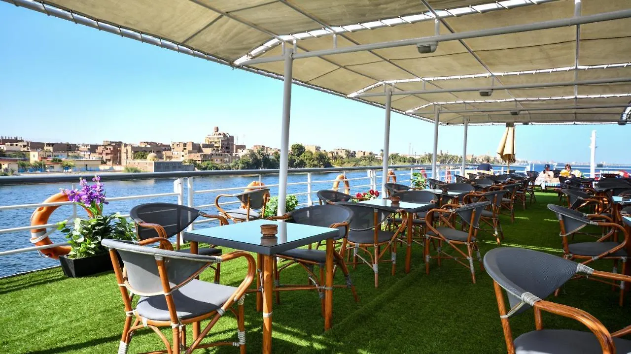 Hotel Nile Treasure Cruise - 4 Or 7 Nights From Luxor Each Saturday And 3 Or 7 Nights From Aswan Each Wednesday